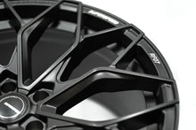 Load image into Gallery viewer, RF07 Flow Form Matt Black  20x9 +35 5x114.3 CB73.1 Cone seat