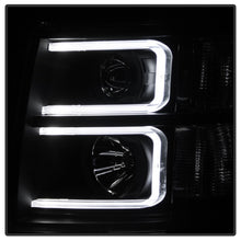 Load image into Gallery viewer, xTune Chevy Silverado 1500/2500/3500 07-13 Projector Headlights Black PRO-JH-CS07-LED-BK