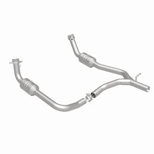 Load image into Gallery viewer, Magnaflow Conv DF 2009-2014 E-150 4.6 L Underbody