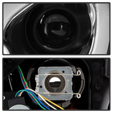 Load image into Gallery viewer, Spyder Mini Countryman 11-16 V2 Xenon/HID Only Projector Headlights - Black PRO-YD-MCO11HID-BK