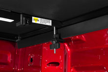 Load image into Gallery viewer, Tonno Pro 04-06 Chevy Silverado 1500 5.8ft Fleetside Hard Fold Tonneau Cover