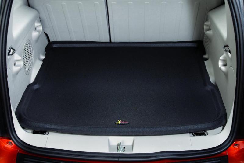 Lund 00-06 Chevy Tahoe (w/3rd Seat Cutouts) Catch-All Xtreme Rear Cargo Liner - Black (1 Pc.)