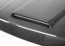 Load image into Gallery viewer, Seibon 05-12 Range Rover Sport TM-Style Carbon Fiber Hood