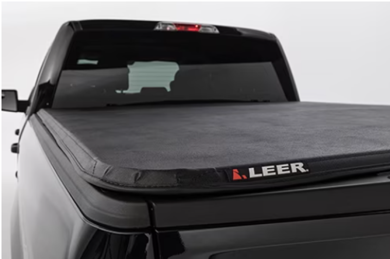 LEER 2014+ Toyota Tundra LATITUDE CMC 5Ft6In w/ Track Tonneau Cover - Folding Full Size Short Bed