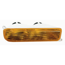 Load image into Gallery viewer, Omix Right Park Lamp 97-01 Jeep Cherokee (XJ)