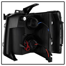 Load image into Gallery viewer, xTune Chevy Silverado 1500/2500/3500 07-13 Projector Headlights Black PRO-JH-CS07-LED-BK