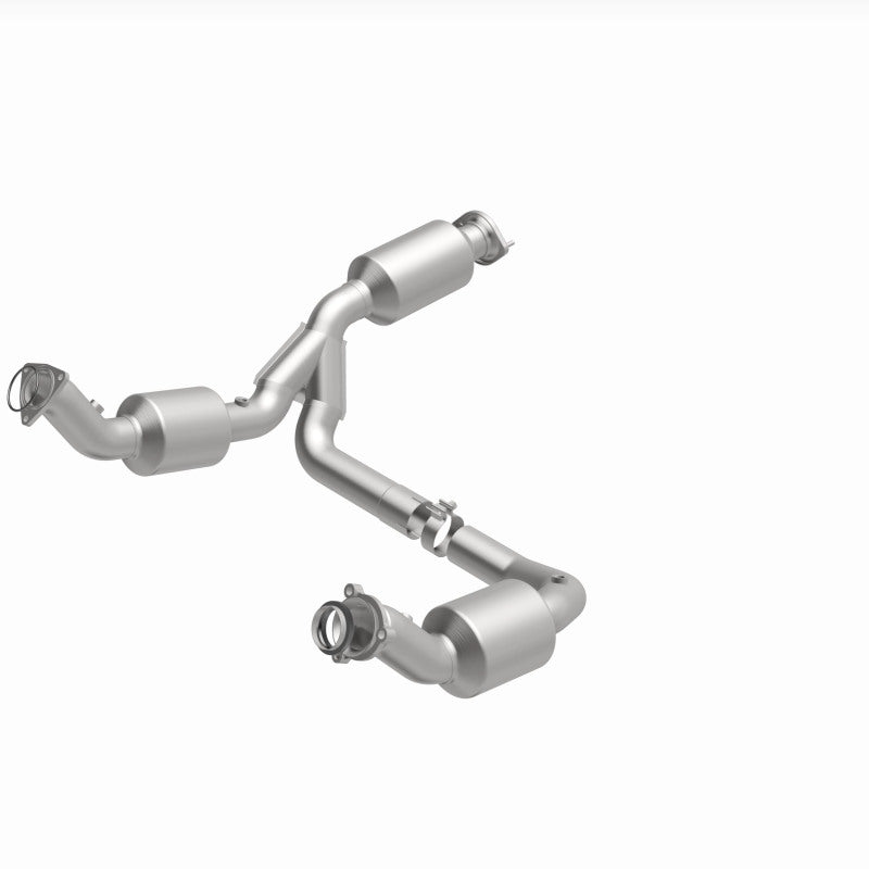 MagnaFlow 2021 Chevrolet Express 2500 4.3L Underbody Direct-Fit Catalytic Converter